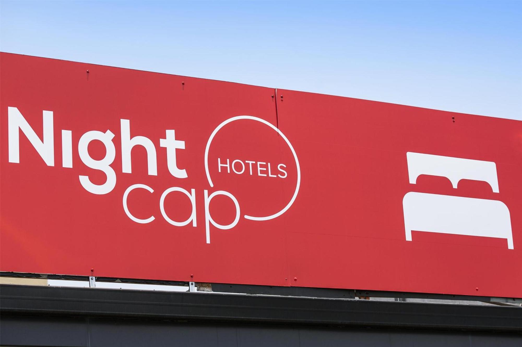 Nightcap At Fairfield Hotel Exterior photo